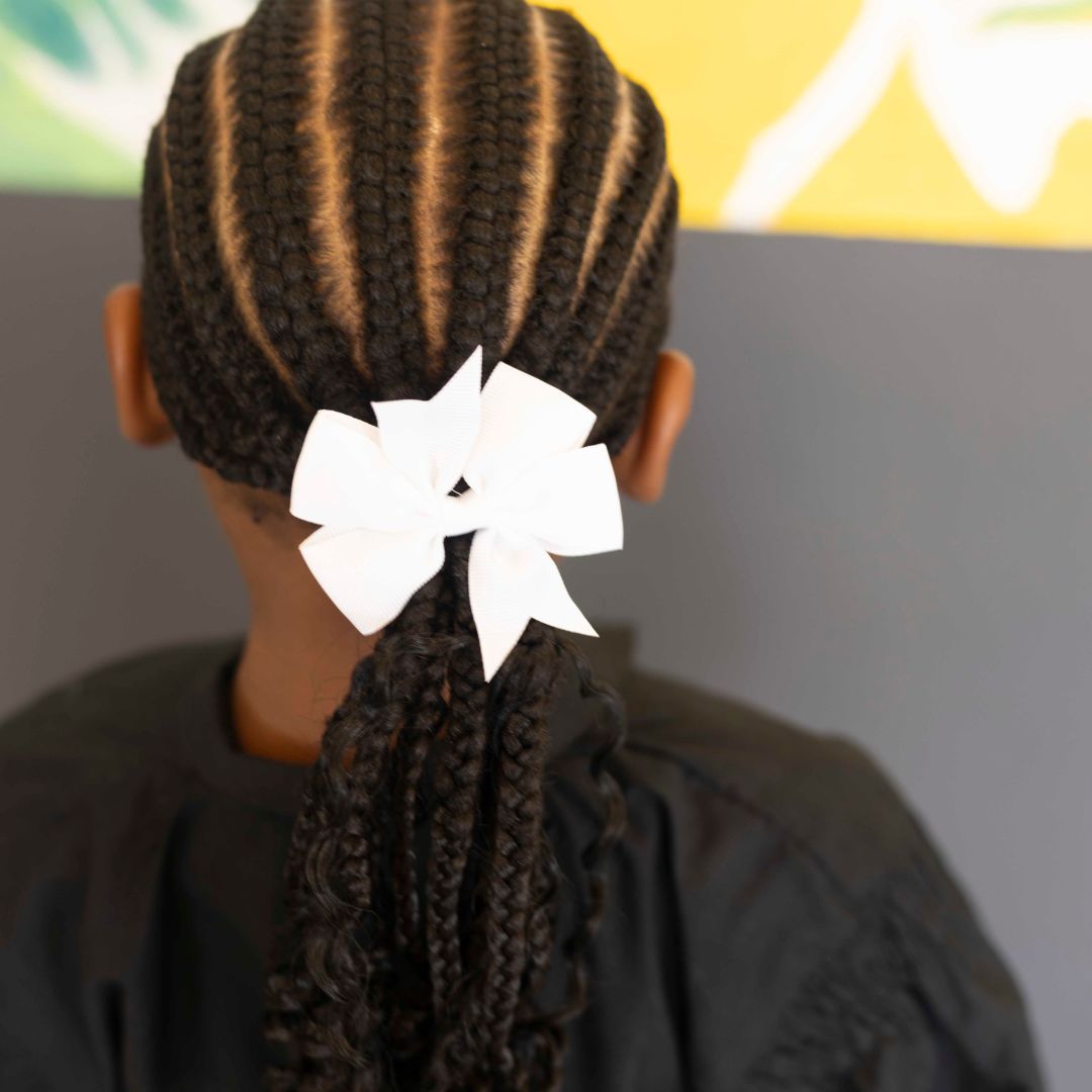 Uyapendula White Hair Bow